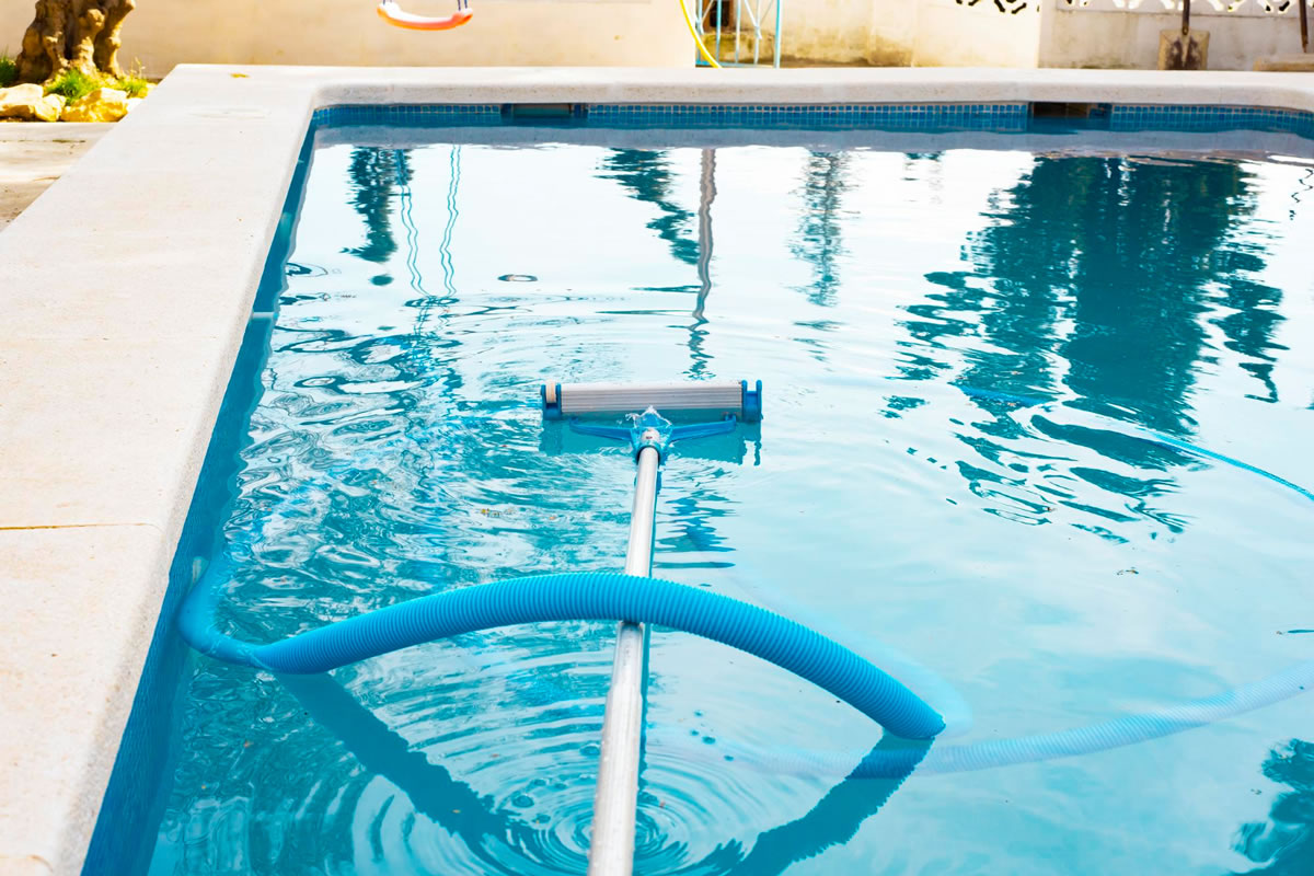 Maintaining Saltwater Swimming Pools