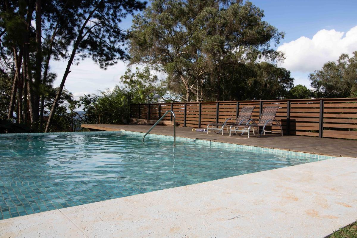 Five Reasons to Add a Pool Fence during Your Pool Renovation in Orlando