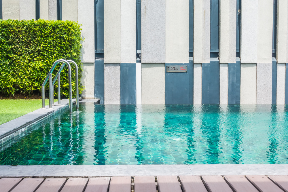 Signs Your Swimming Pool Pump Needs Replacement
