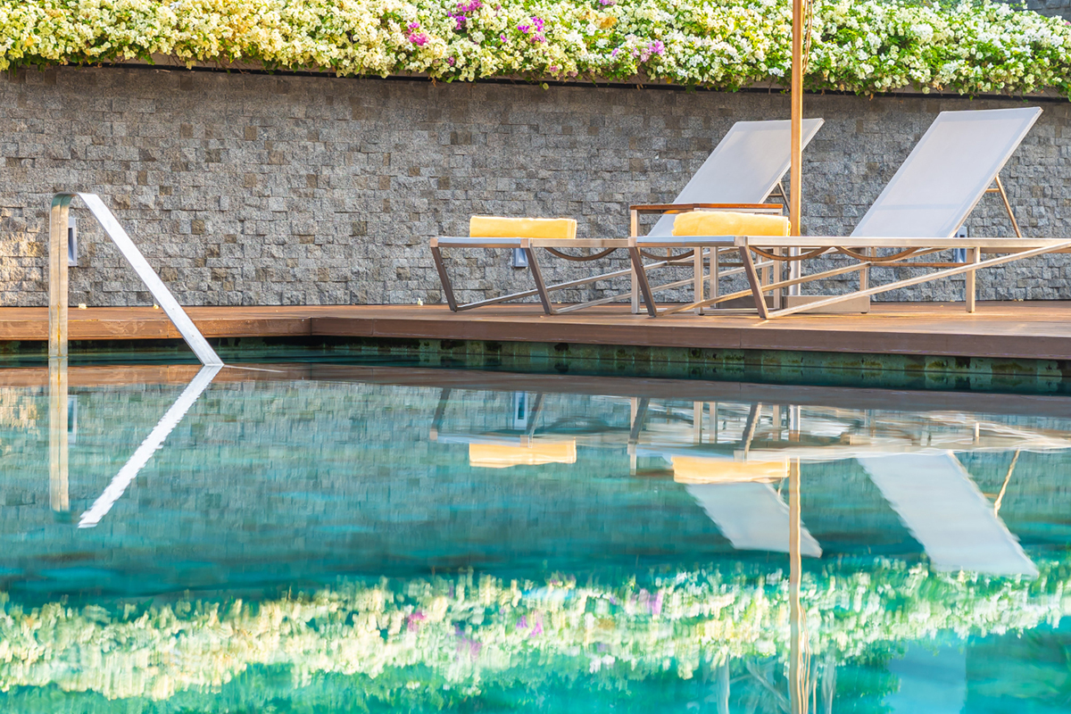 A Guide to Saving Money on Your Pool Renovation