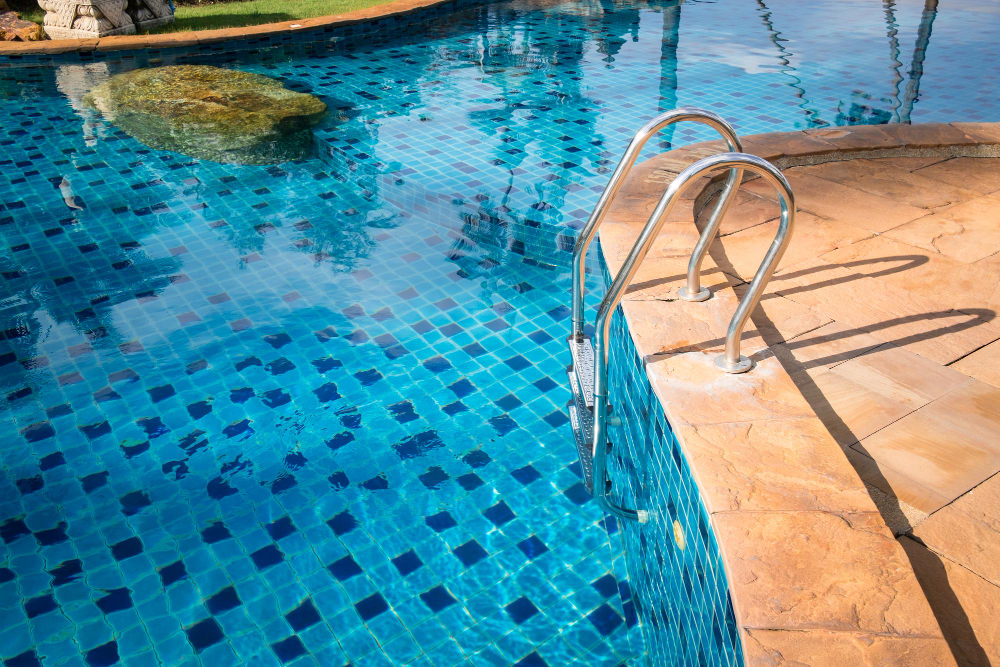 DIY Swimming Pool Repairs