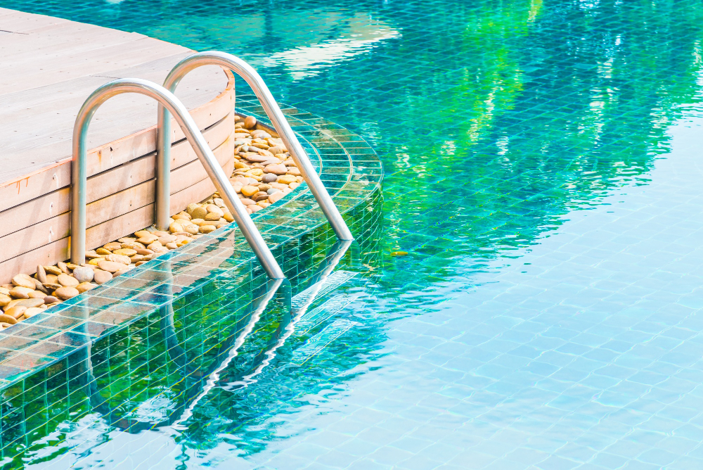 Tips for Choosing Pool Cleaning Chemicals