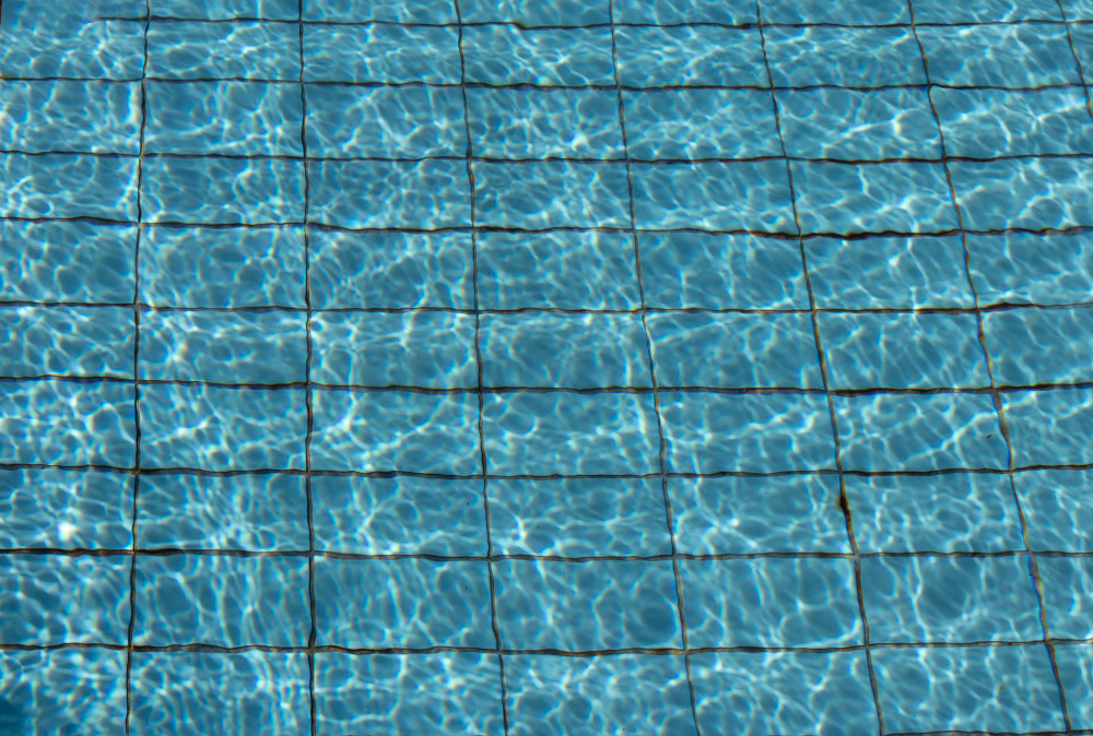The Complete Guide to Fixing Broken Pool Tiles