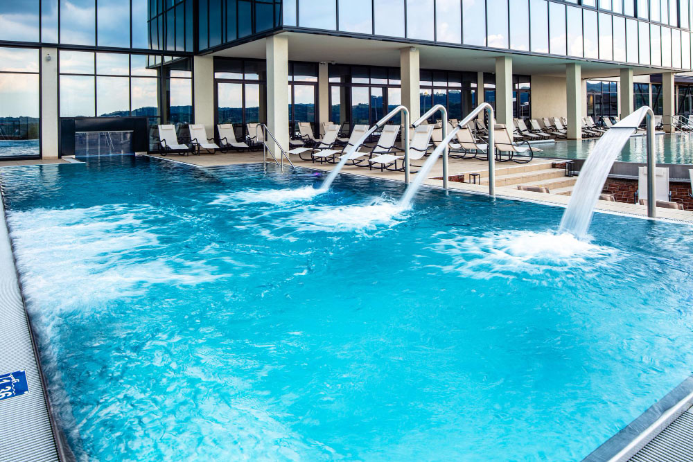 The Benefits of Commercial Pool Resurfacing