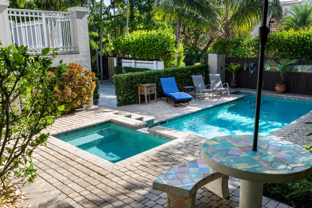 Modernize Your Pool With These Features
