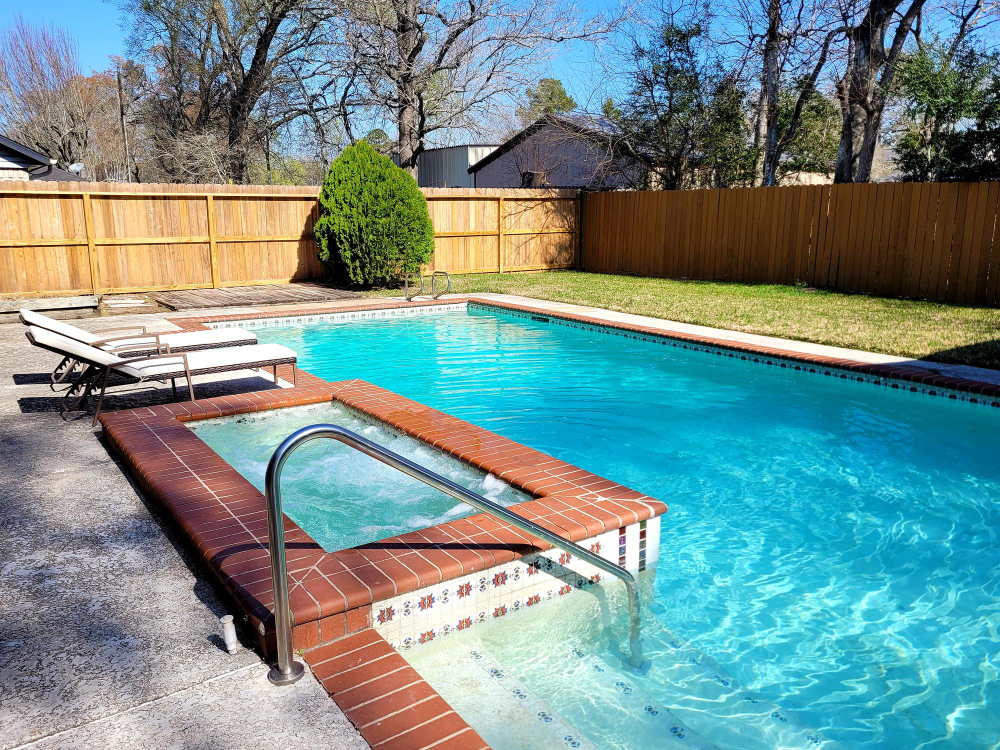 Pool Renovation vs New Construction: A Jacksonville Guide