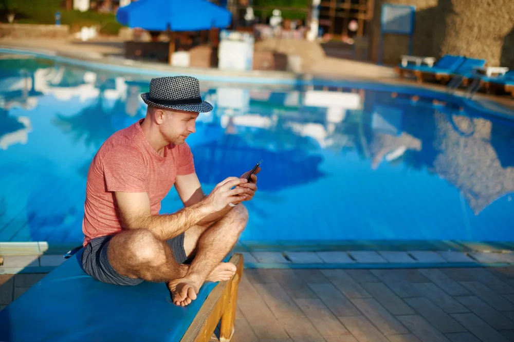 Emergency Pool Repair in Orlando, FL: When to Call a Professional