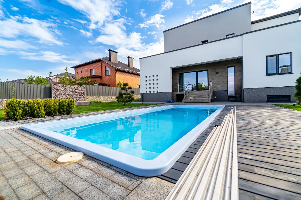 5 Signs You Need Pool Repair in Jacksonville, FL (Before It Gets Pricey)