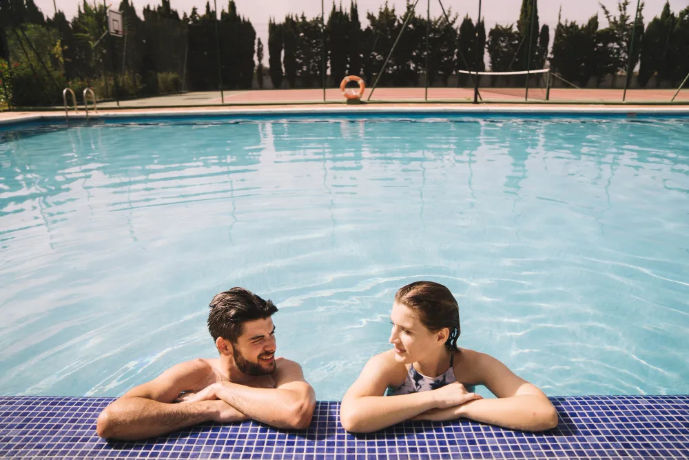 How to Upgrade Your Pool with a Heater for Year-Round Enjoyment